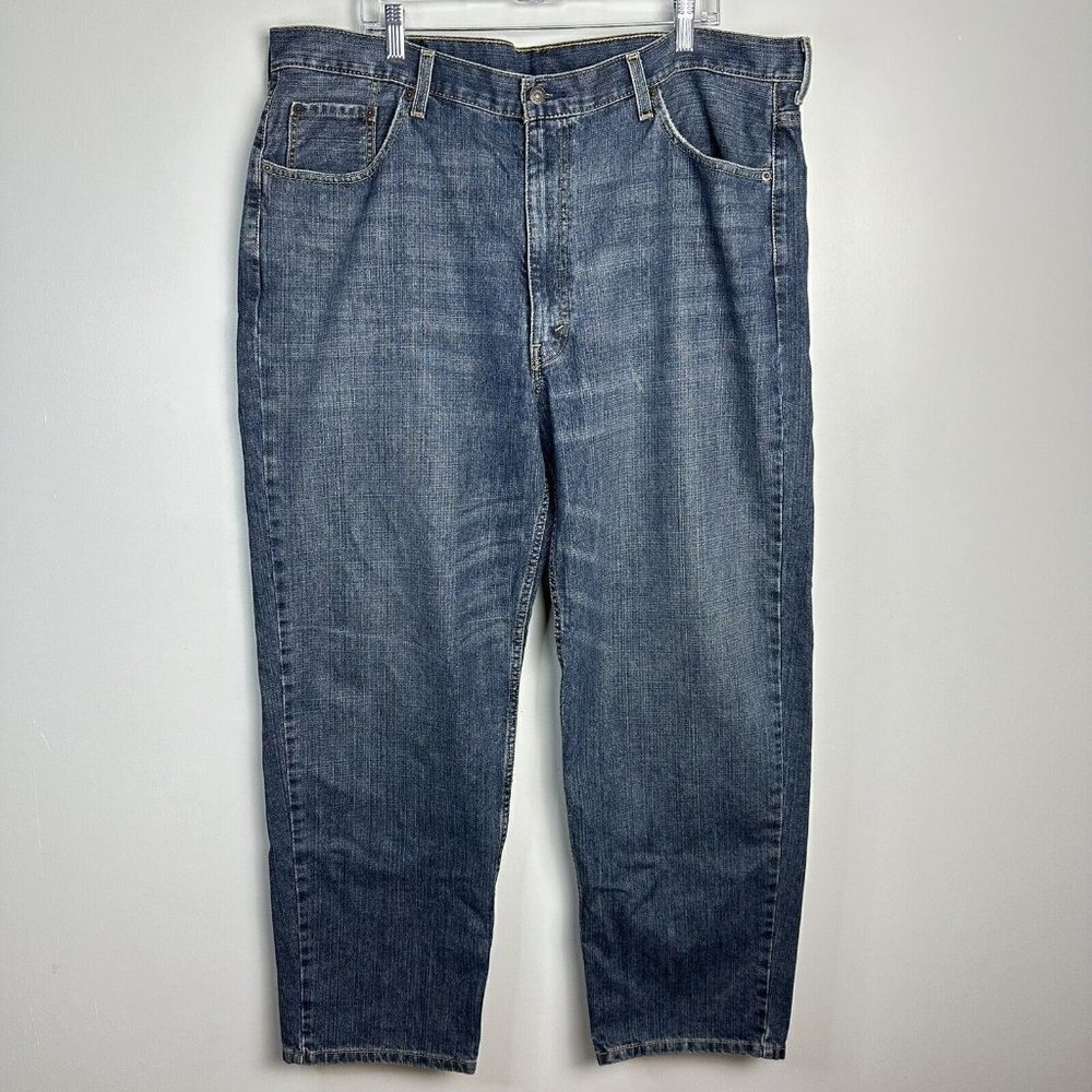 Levis 550 Jeans Mens Size 44x32 Relaxed Fit Straight Leg Blue medium Wash Denim